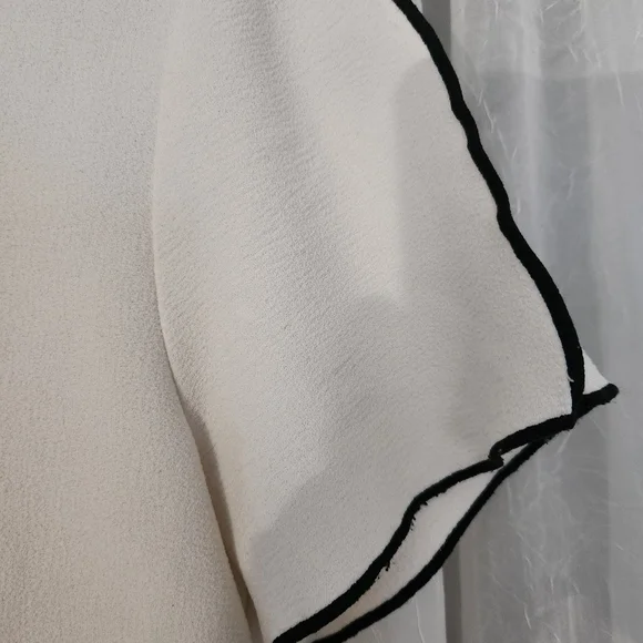 Zara White Blouse with Black Piping-Size M - Picture 3 of 7
